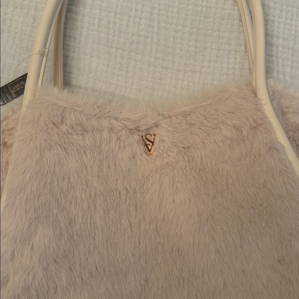 NWT Victoria's Secret Faux Fur Tote Bag - Picture 7 of 13